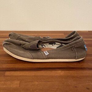 TOMS Classic Gray Canvas Slip-Ons Women's Size 7W
